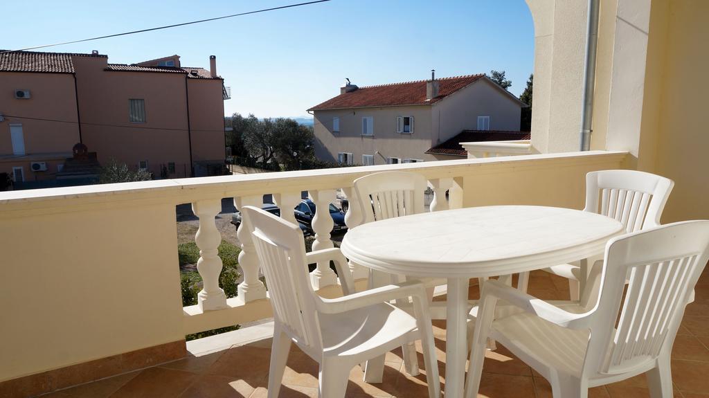 Apartments Sandra Sukošan Chambre photo