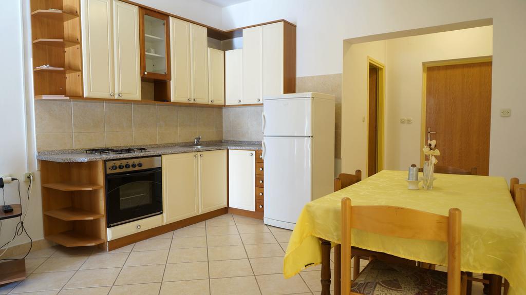 Apartments Sandra Sukošan Chambre photo